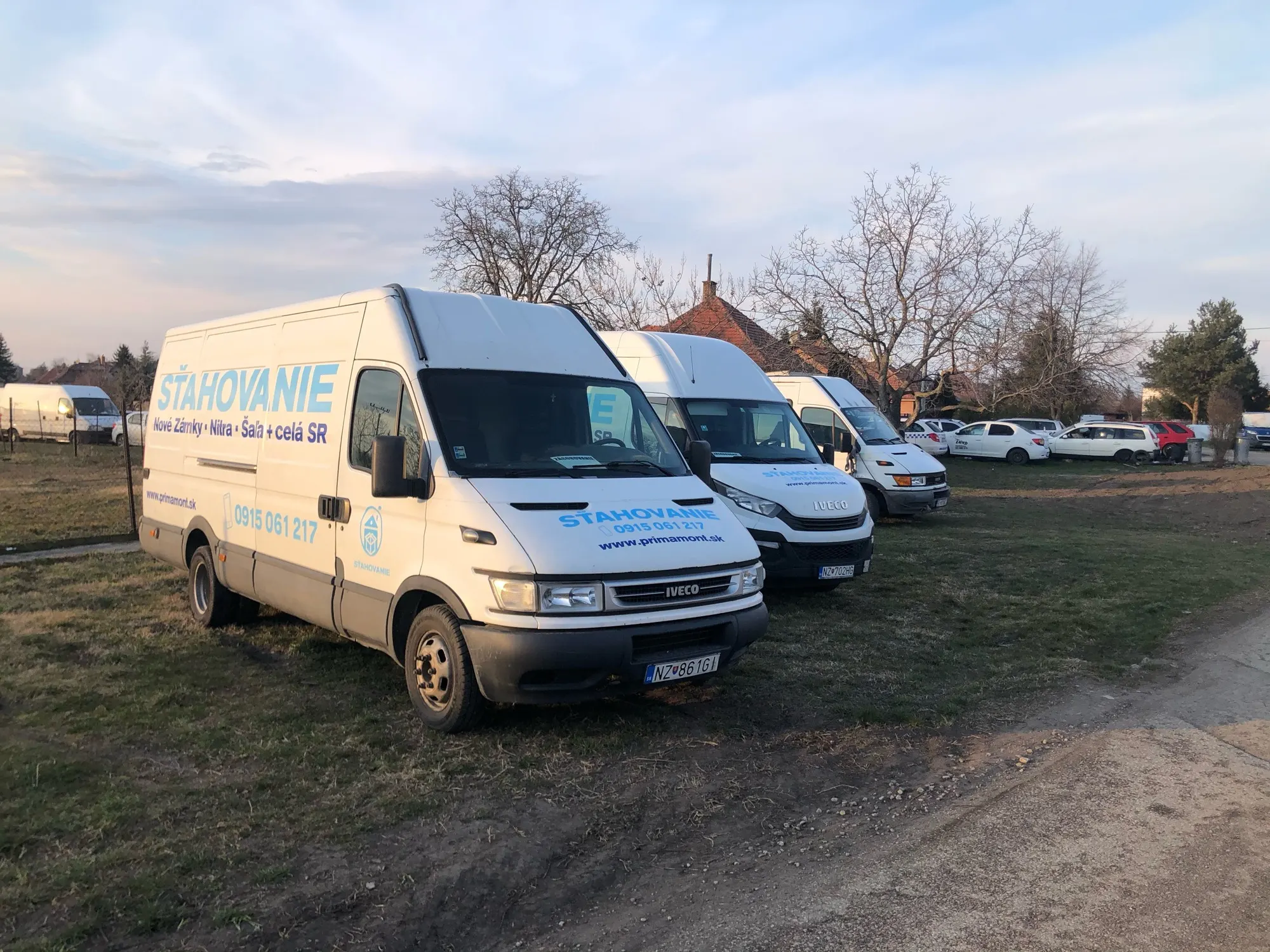 Sťahovanie Nové Zámky: vozový park Primamont, tri dodávky Iveco